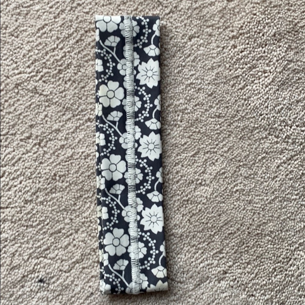 Lululemon floral headband